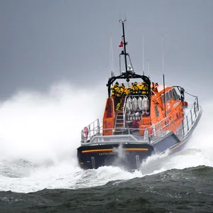 Seenotretter der RNLI suchten verzweifelt nach Chris Ellerly.