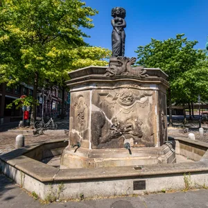 Der Minerva-Brunnen in Altona-Altstadt (Archivbild).