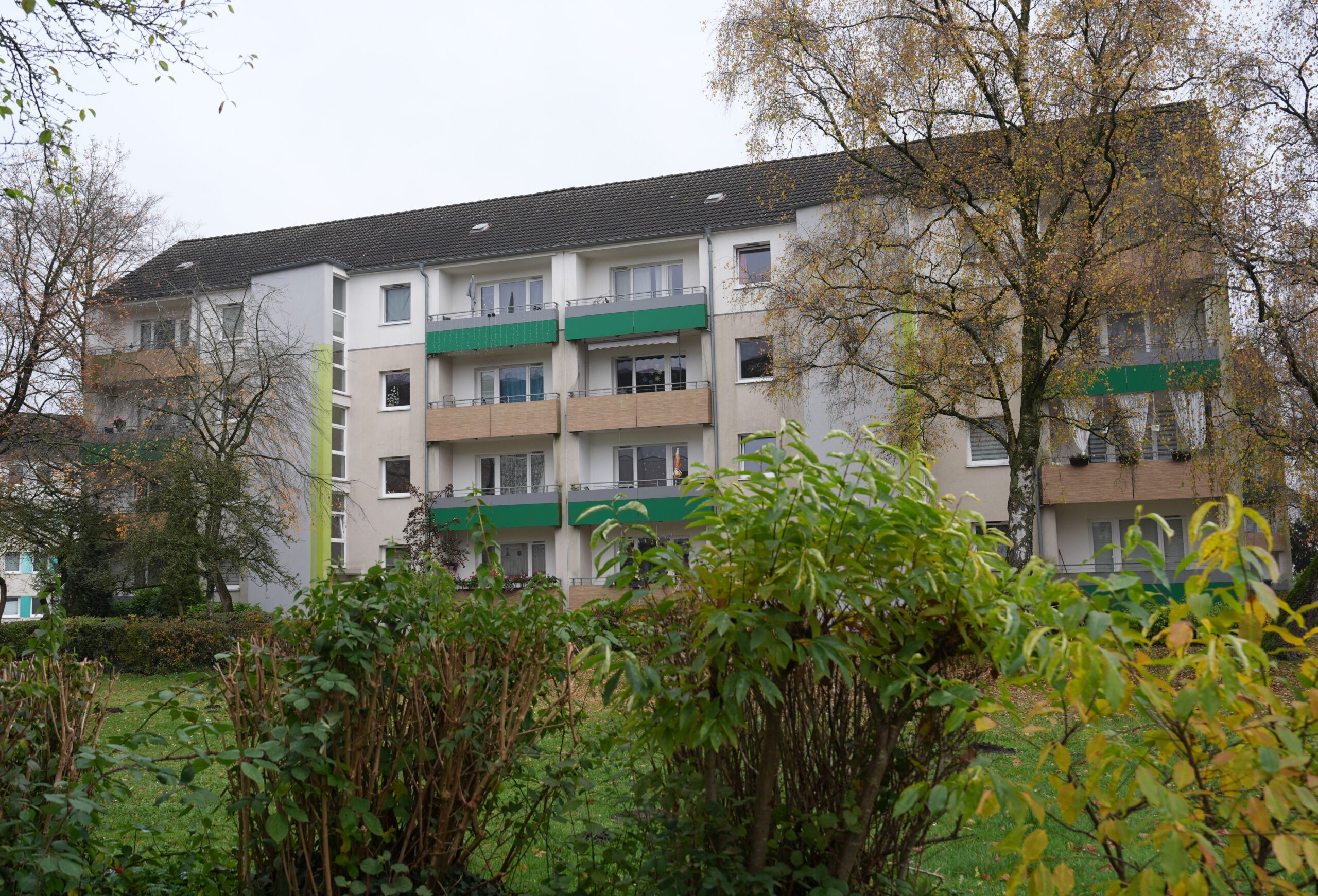 In diesem Mehrfamilienhaus in Elmshorn nahe Hamburg wohnte der wegen Terrorverdachts festgenommene 17-Jährige.