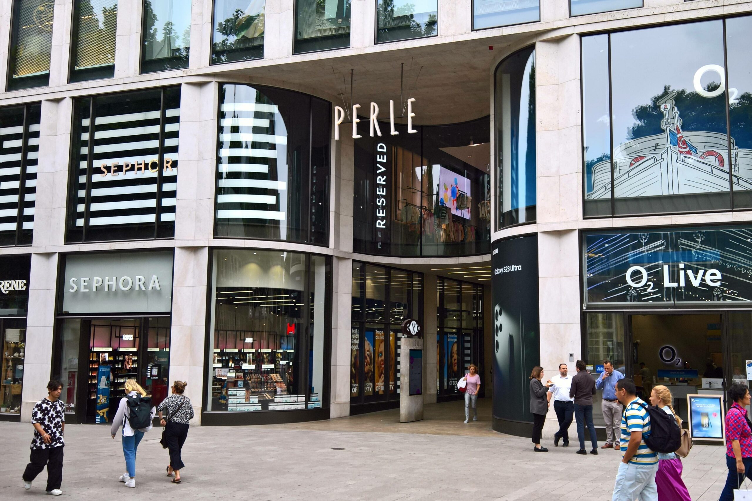 Die Shopping-Passage „Perle Hamburg“ im HSH-Nordbank-Haus.