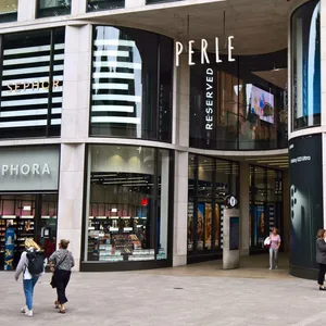 Die Shopping-Passage „Perle Hamburg“ im HSH-Nordbank-Haus.