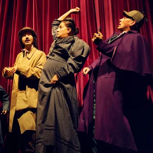 Das Ensemble auf der Bühne