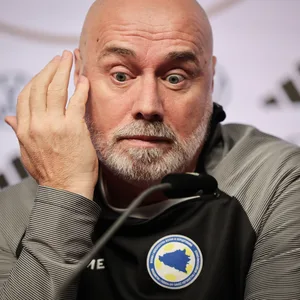 Sergej Barbarez auf der Pressekonferenz vor dem Nations-League-Spiel gegen Deutschland