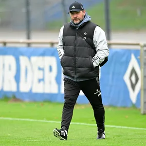 HSV-Trainer Steffen Baumgart im Volkspark