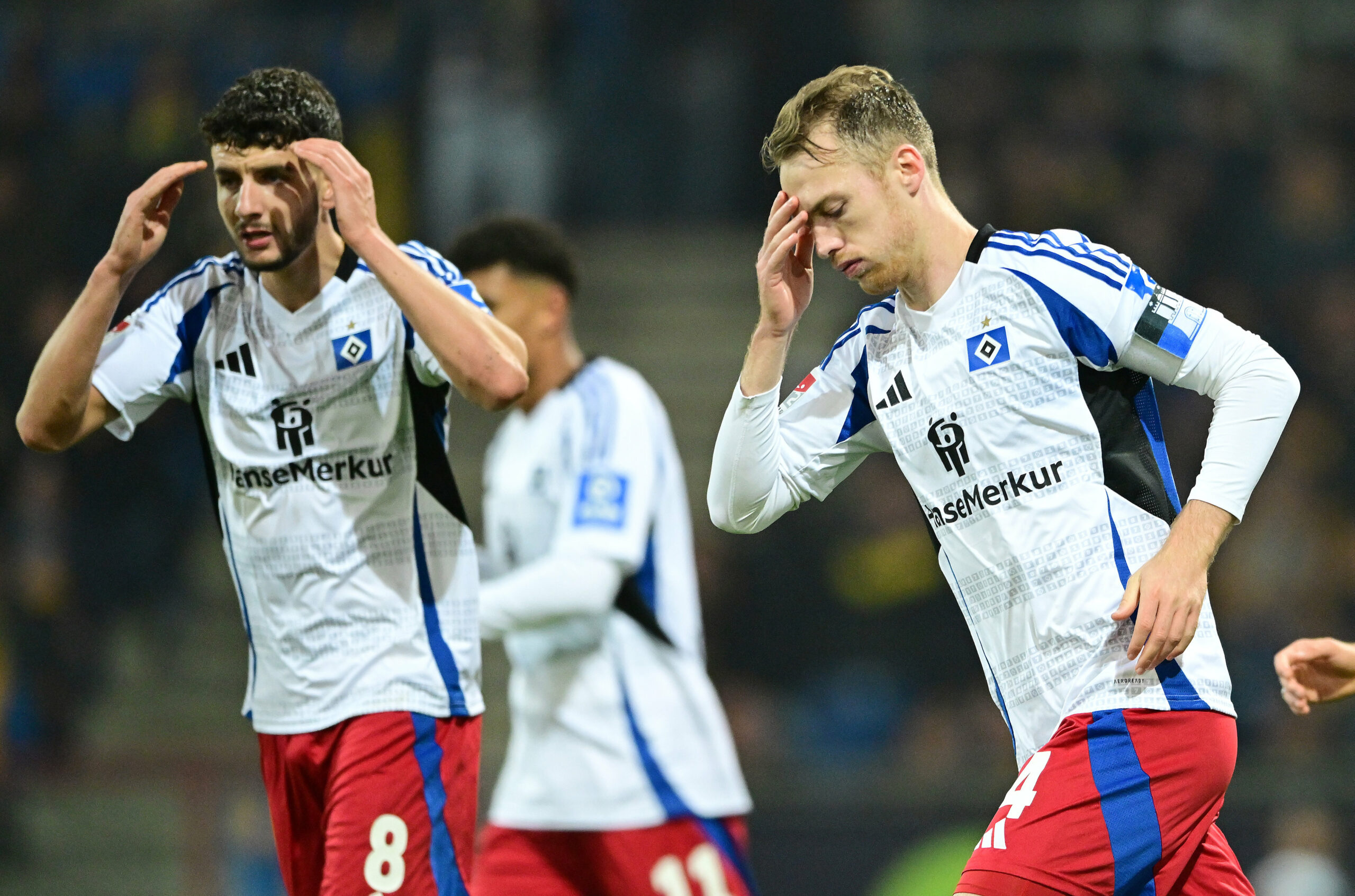 Daniel Elfadli und Sebastian Schonlau konnten sich nur noch an den Kopf fassen.