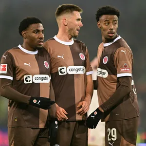 Oladapo Afolayan, Karol Mets und Morgan Guilavogui