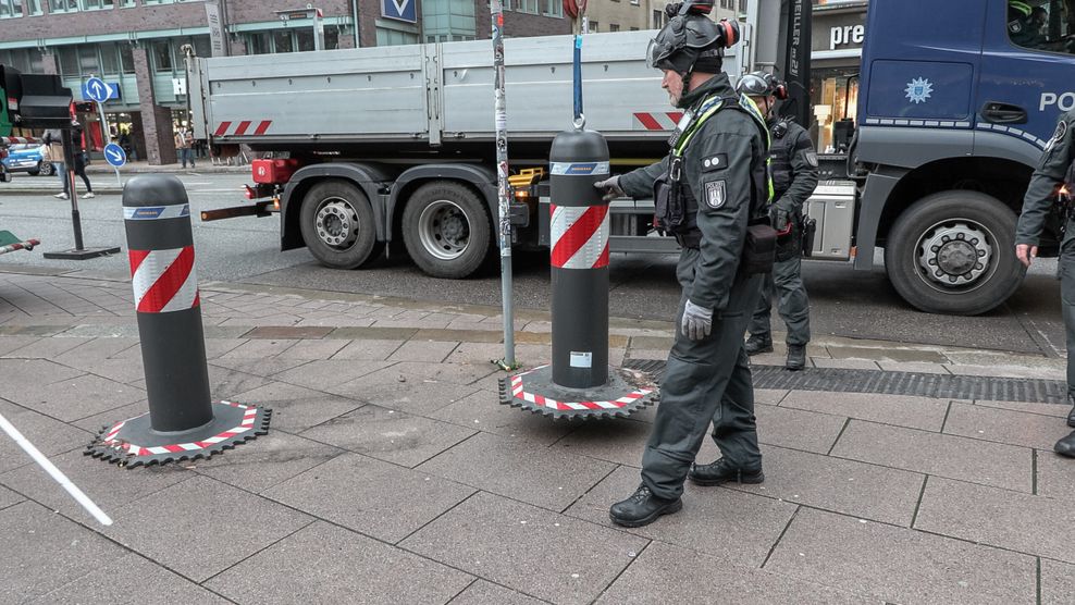 Nacht Anschlag in Magdeburg – Polizei verstärkt Sicherheitsmaßnahmen an Hamburger Weihnachtsmärkten