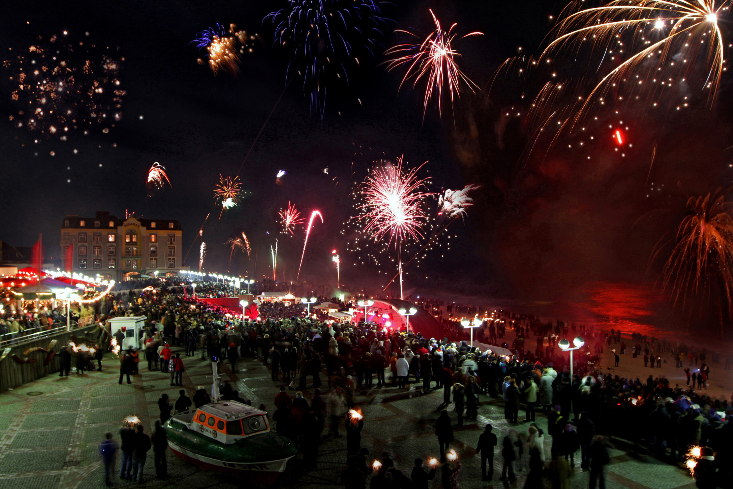 Das Feuerwerk in Westerland im Jahr 2023.