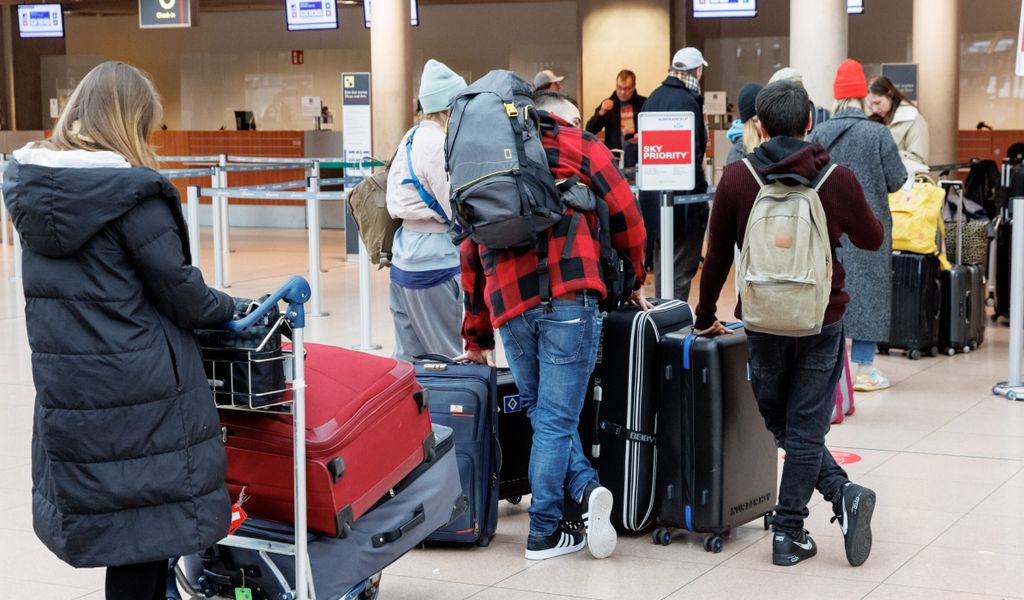 hamburg-startet-in-die-weihnachtsferien-es-wird-voll-am-airport