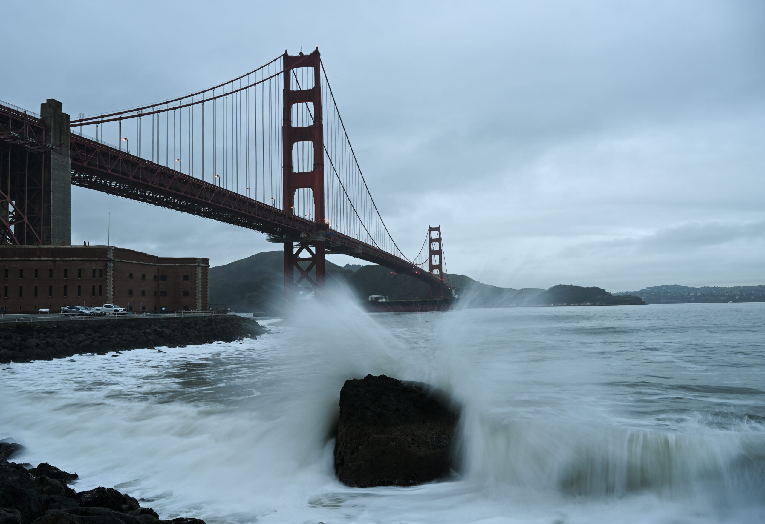 San Francisco Golden Gate Bridge bei Regen