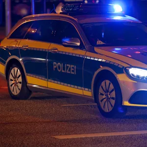 Senior in der City überfallen und ausgeraubt – Polizei sucht Zeugen
