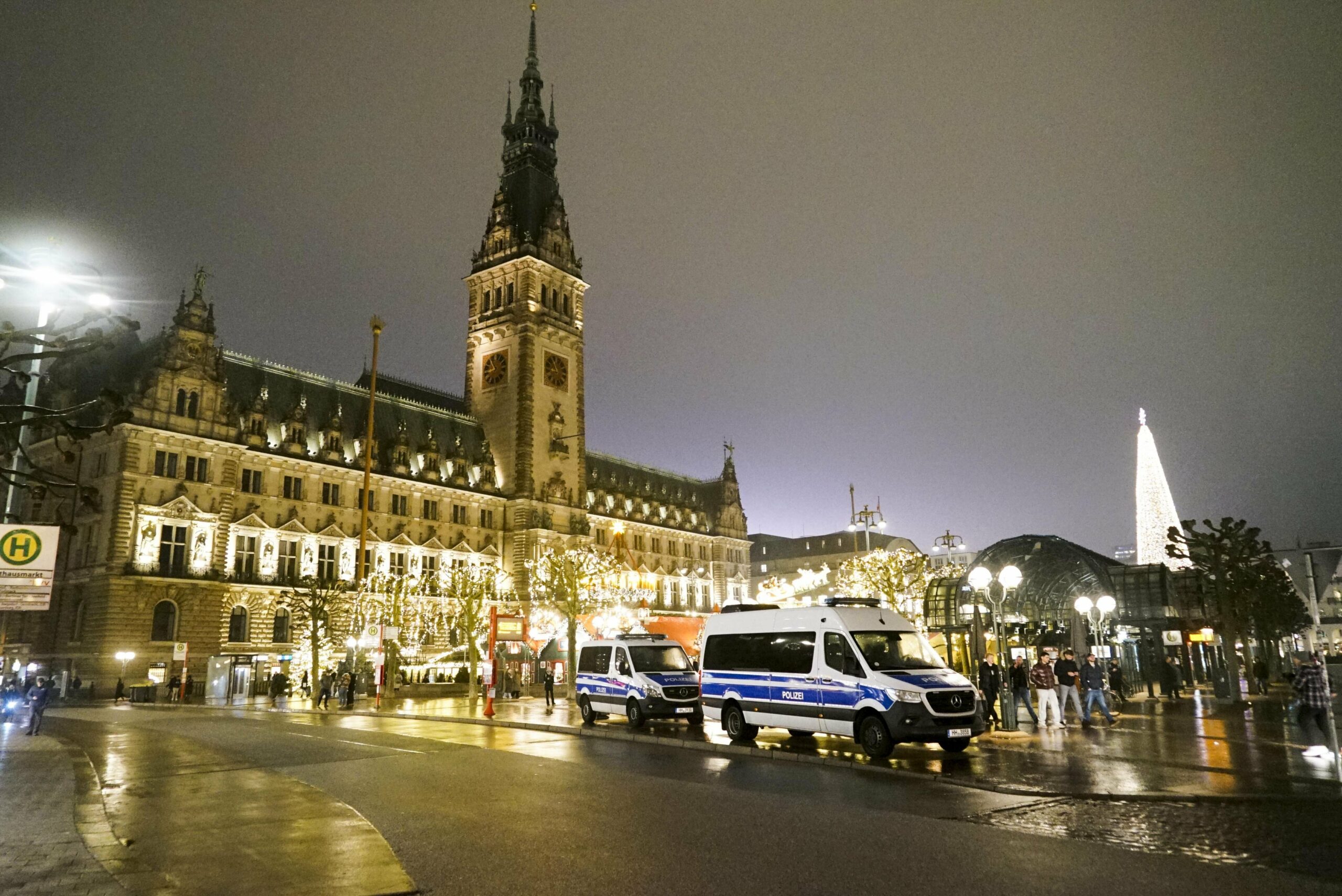 Nach dem Attentat von Magdeburg – Innensenator kündigt höhrere Polizeipräsenz auf weihnachtsmärkten an