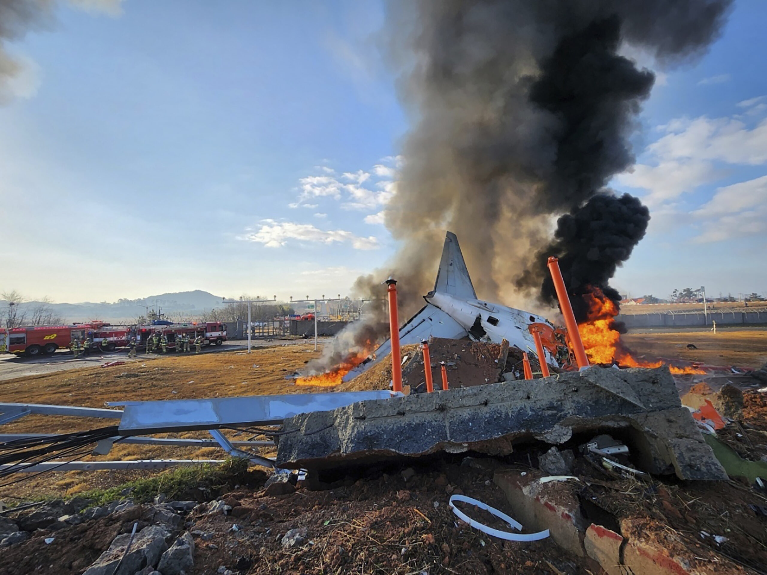 Passagierflugzeug in Südkorea verunglückt