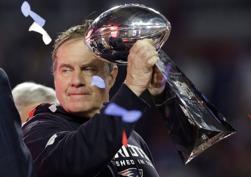 Bill Belichick mit Vince Lombardi Trophy