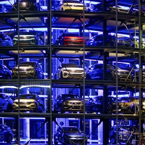 VW-Neuwagen zur Auslieferung in der Autostadt in Wolfsburg,
