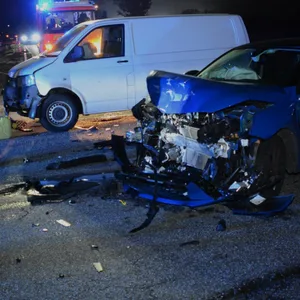 Die Autos an der Unfallstelle