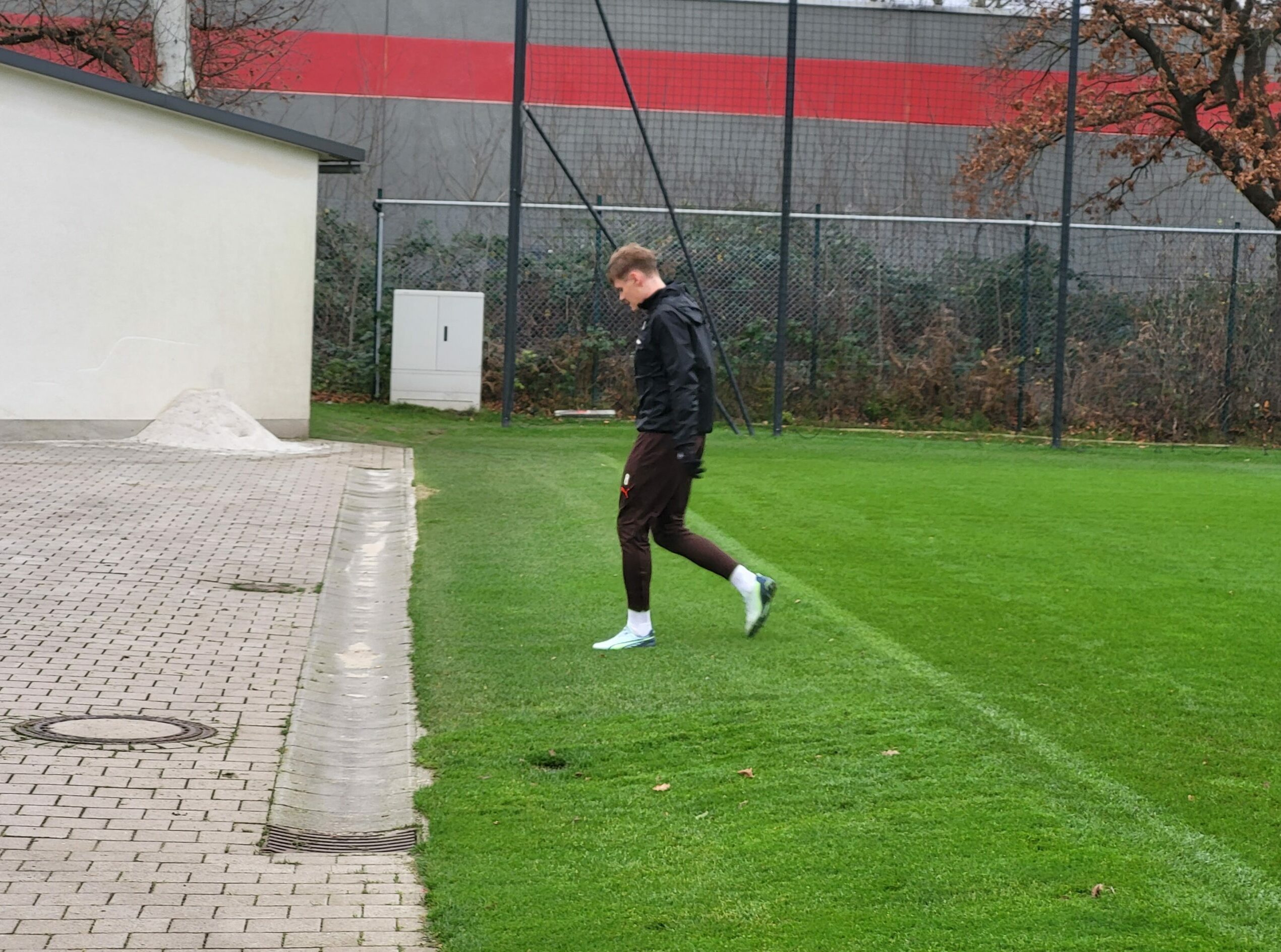 Abbruch: Eric Smith verließ den Trainingsplatz am Mittwoch angeschlagen und angefressen.