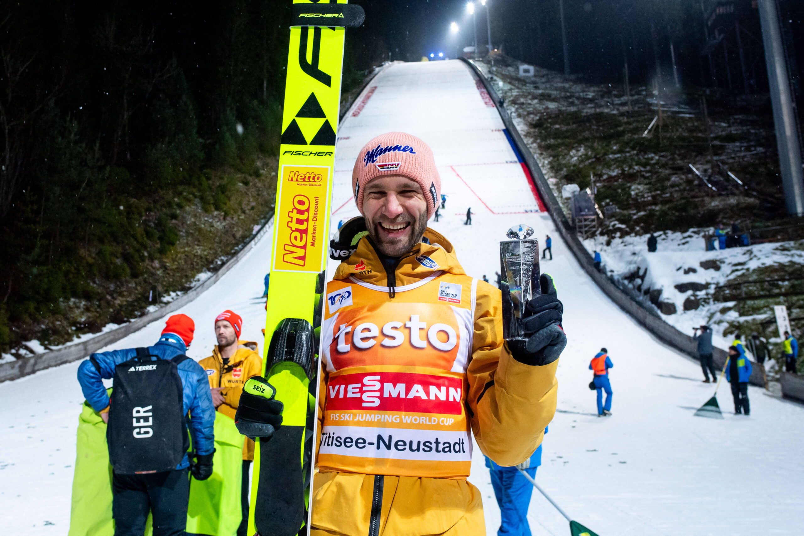 Pius Paschke nach seinem Weltcup-Sieg in Titisee-Neustadt