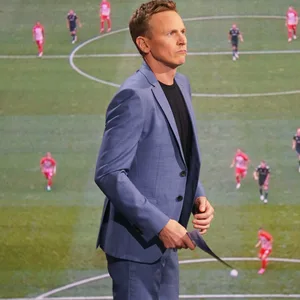 Jochen Breyer moderiert das ZDF-Sportstudio