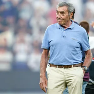 Eddy Merckx bei einem Fußballspiel von RSC Anderlecht