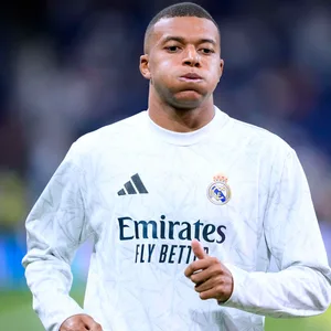 Kylian Mbappé pustet durch
