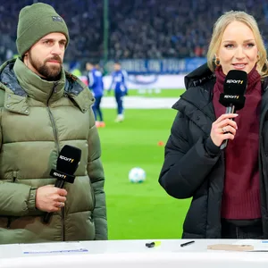 Sport1-Experte Martin Harnik und Moderatorin Katharina Kleinfeldt
