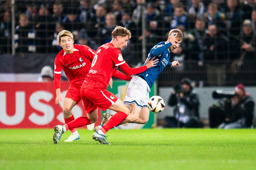 Bielefelds Sam Schreck beim Pokalspiel gegen Freiburg