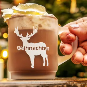 Ein heißer Kakao mit Schuss wird auf vielen Weihnachtsmärkten als Lumumba angeboten. Kritiker finden den Namen rassistisch.
