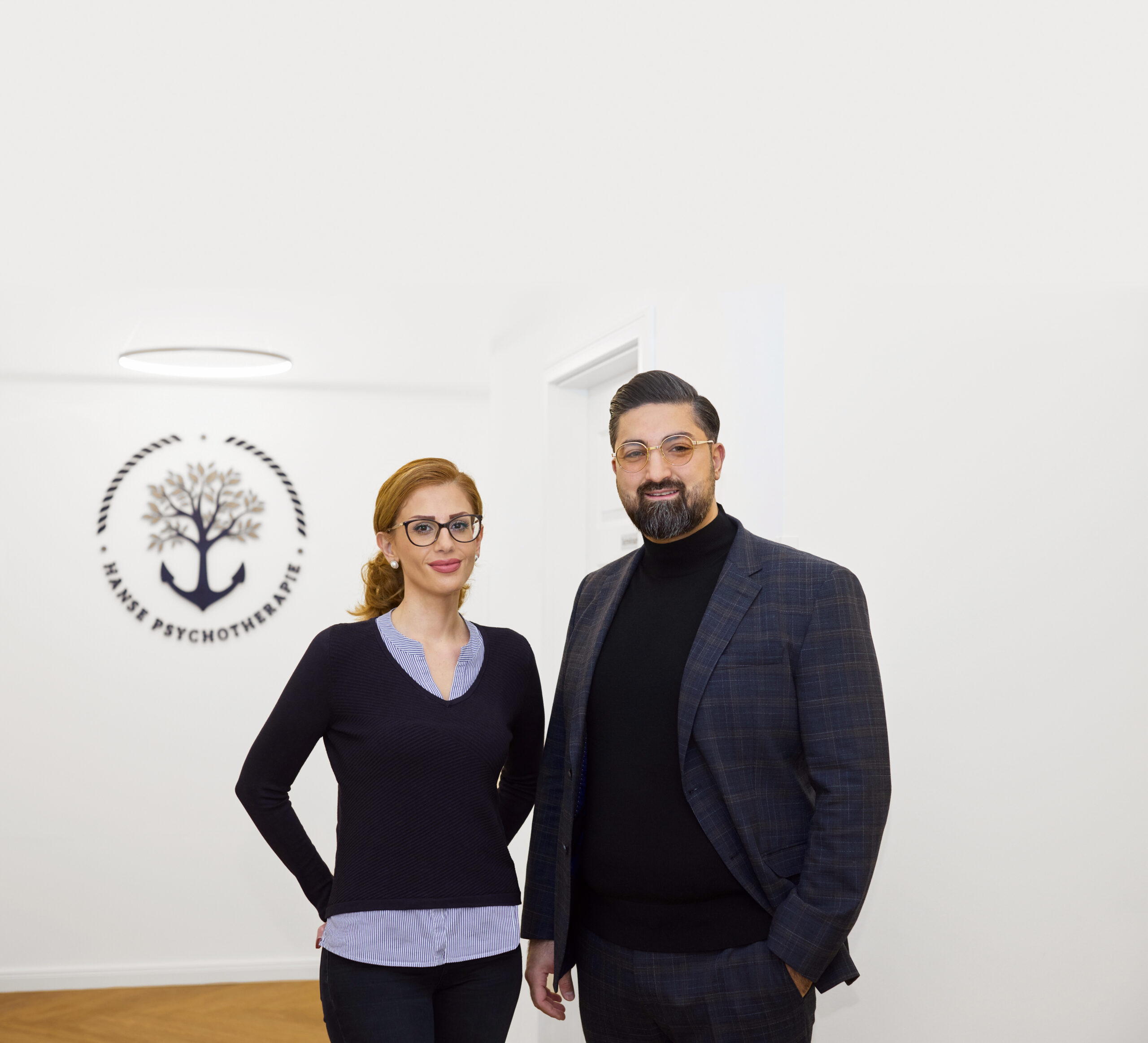 Zahra Modares und Navid Esteghamat