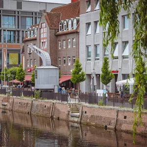 Das ehemalige „NintyNine Hotel“ am Serrahn in Hamburg-Bergedorf ist seit mehr als zwei Jahren eine Flüchtlingsunterkunft.