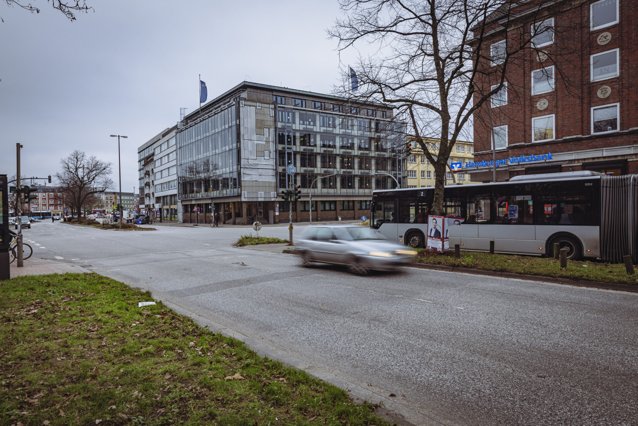 Ein historischer Tunnel unter der Straße sorgt dafür, dass die Arbeiten am letzten Abschnitt vorerst verschoben werden.