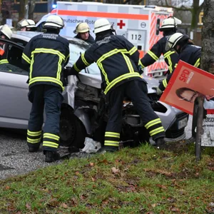 Wie es zu dem schweren Unfall kommen konnte, ist noch unklar.
