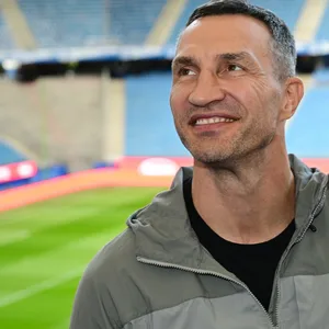 Wladimir Klitschko bei einem Besuch im Volksparkstadion