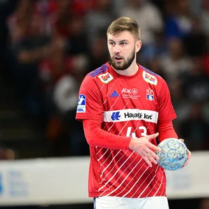 Zoran Ilic mit Ball in der Hand