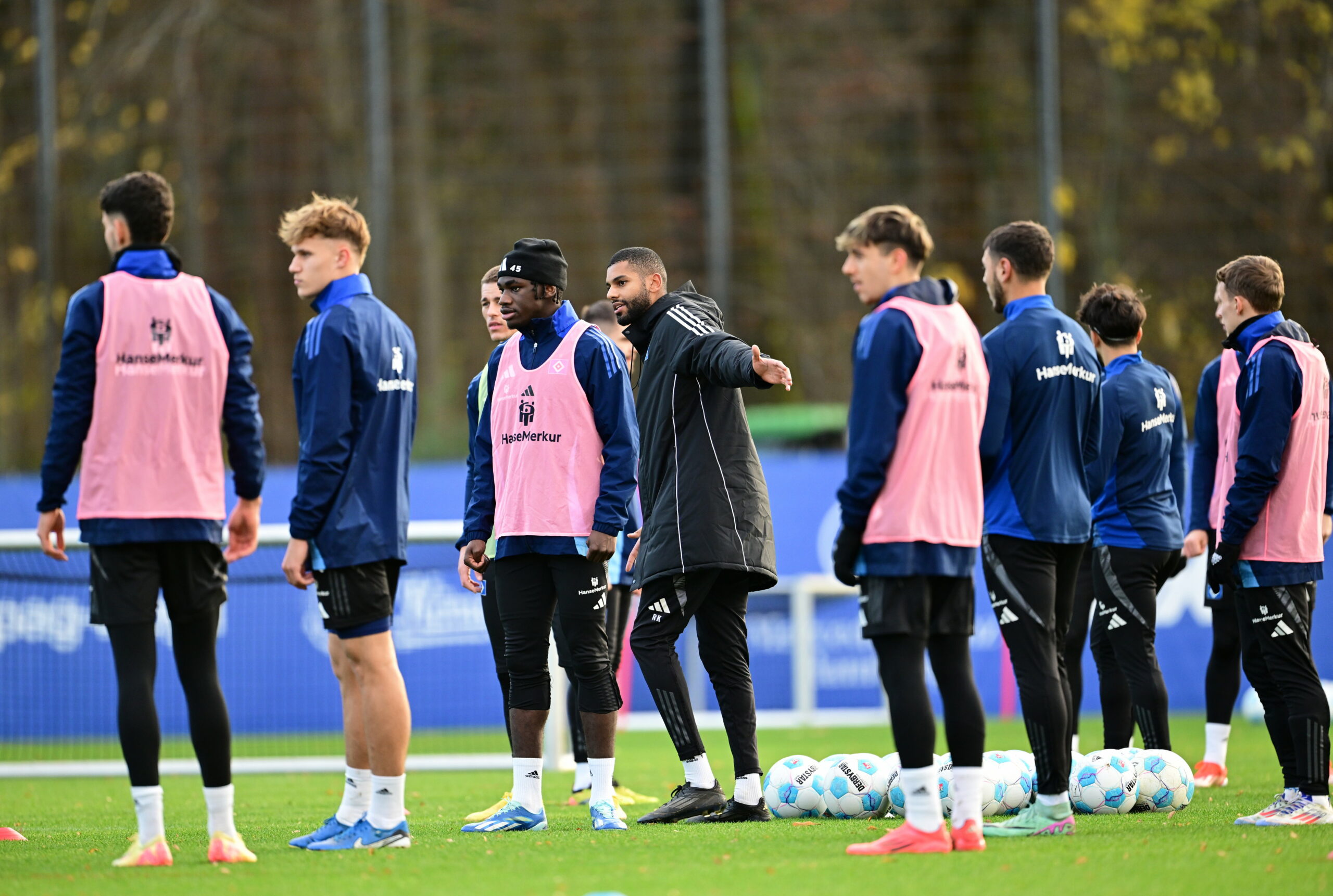 HSV-Nachwuchsspieler beim U21-Training im Volkspark.