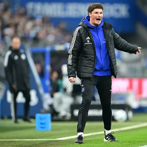 Merlin Polzin gibt gegen Darmstadt 98 Anweisungen