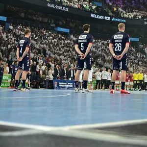 Schweigeminute bei Hamburgs Handballern