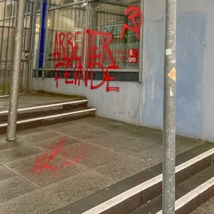 Farbanschlag auf SPD-Büro in Billstedt. Staatsschutz ermittelt