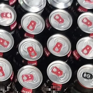 Mann stiehlt 20 Dosen Jack Daniels in Discounter – Bundespolizei nimmt ihn fest