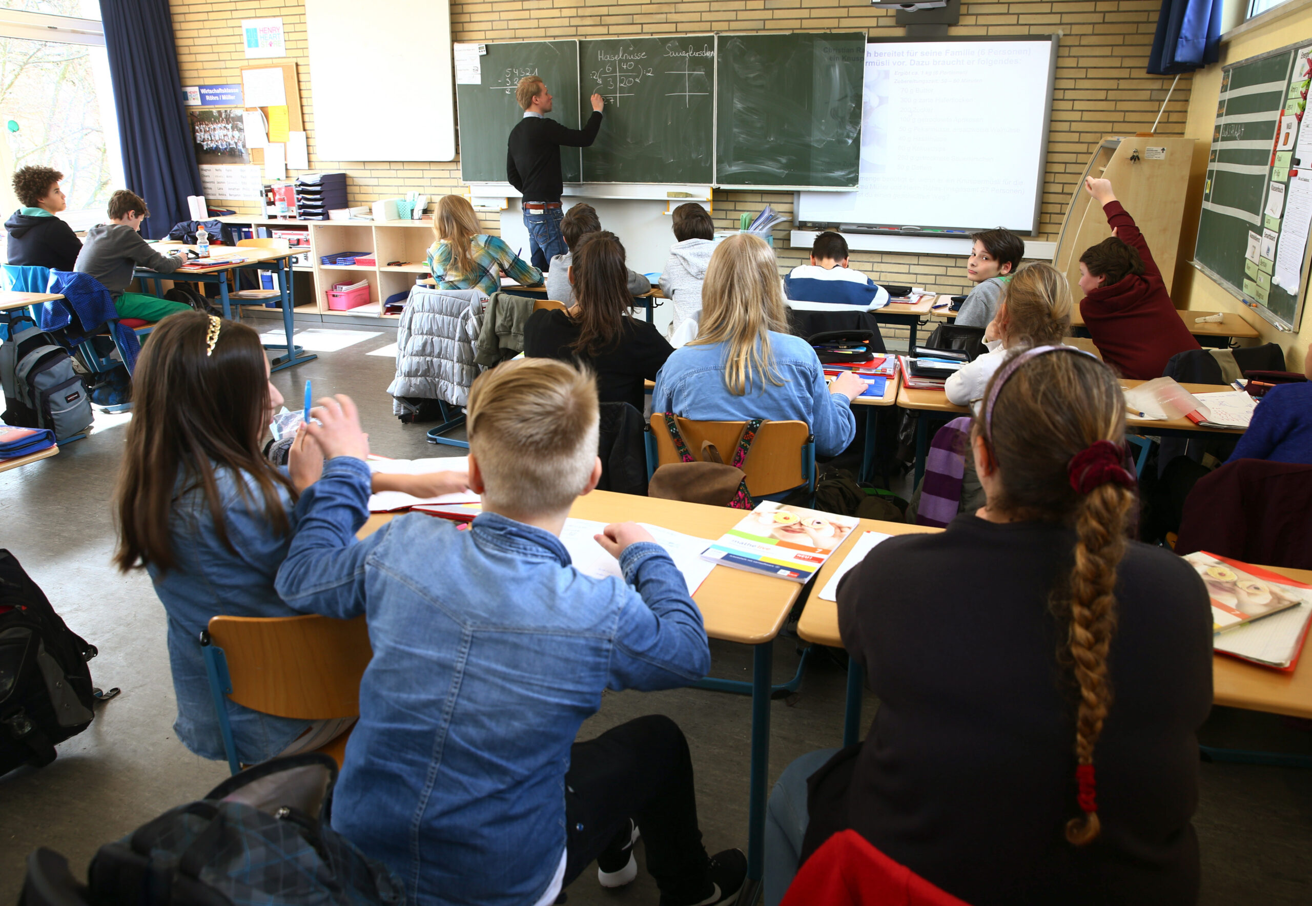 Schüler lernen an der Heinrich-Hertz-Schule. (Archivbild)