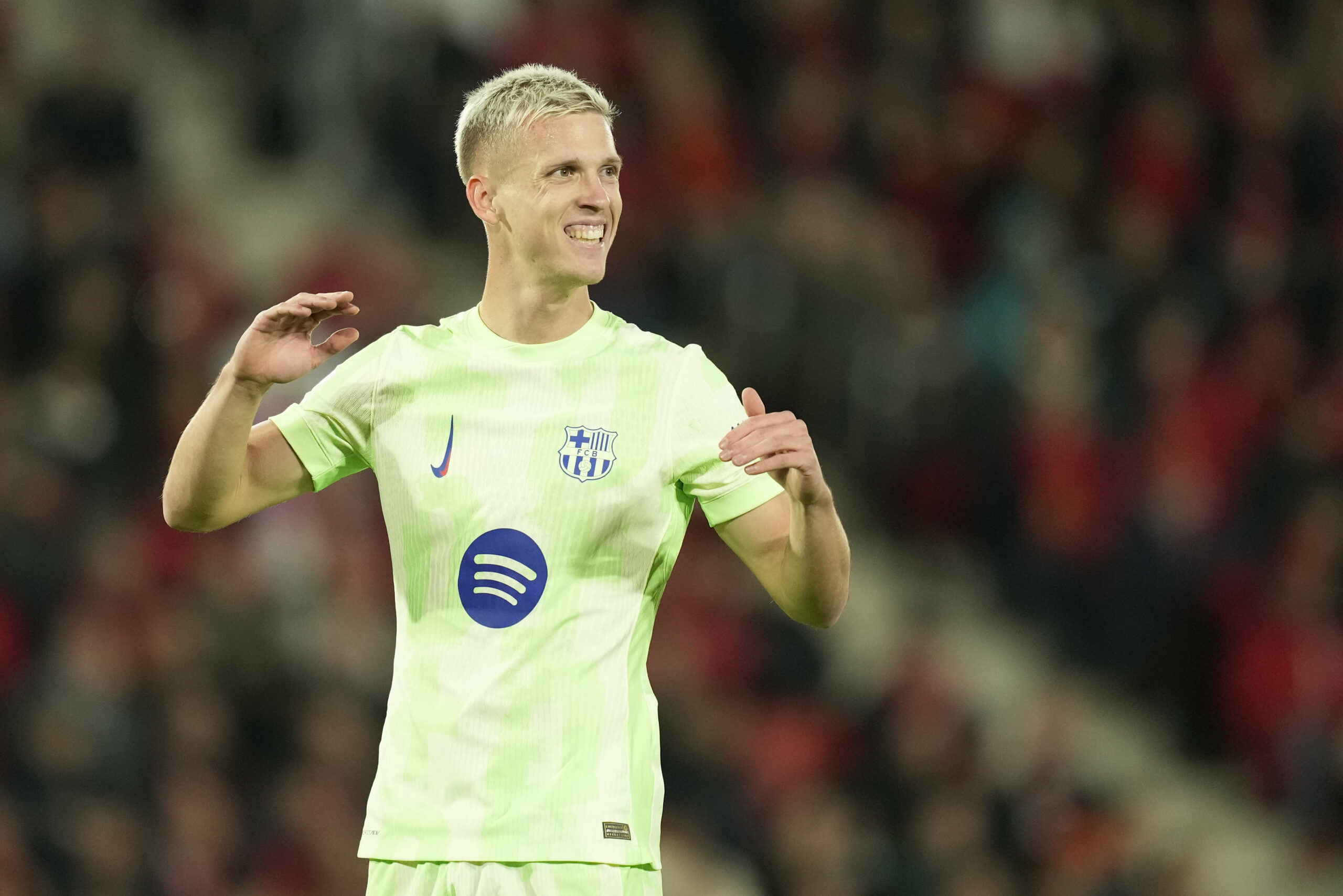 Dani Olmo ärgert sich