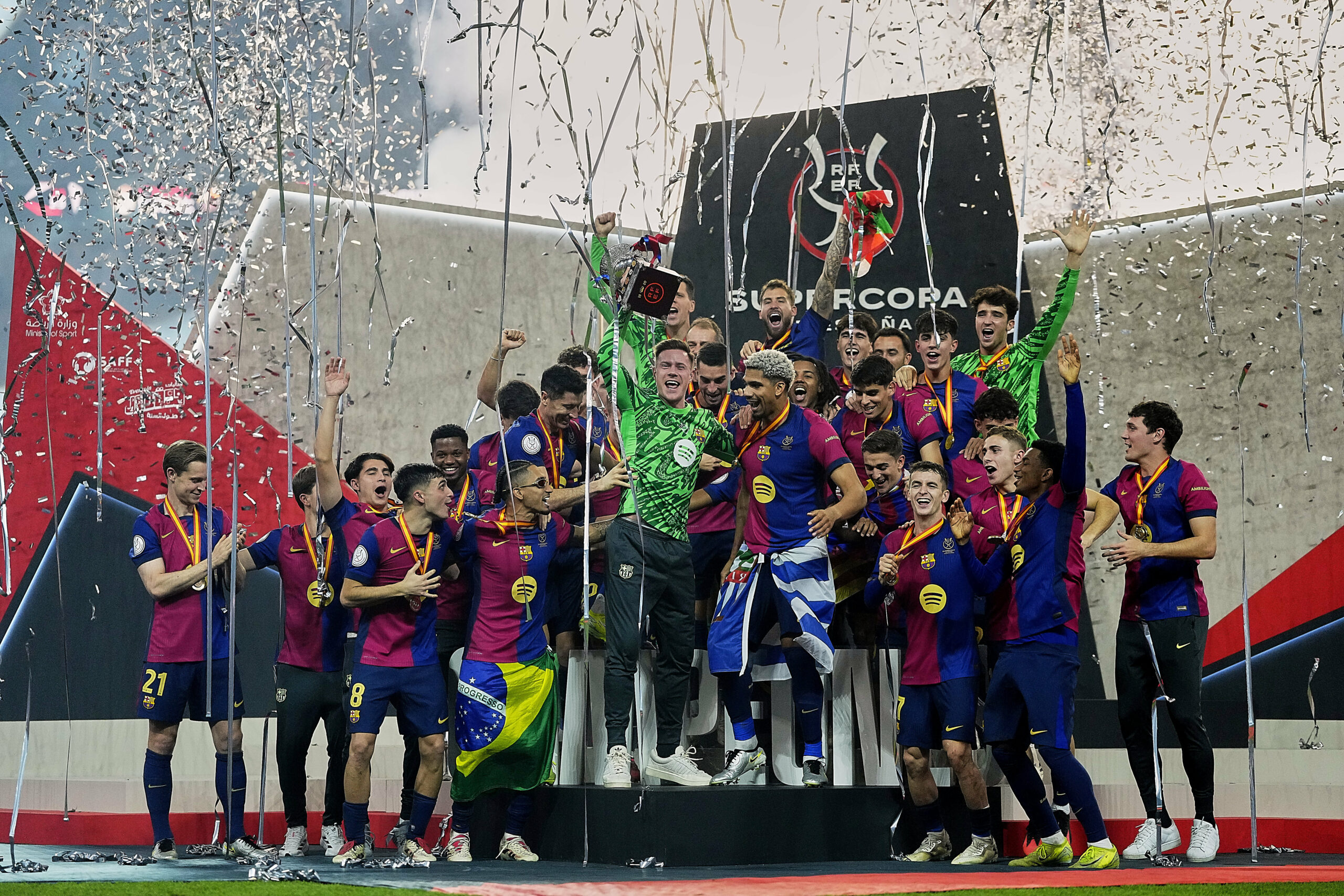 Jubelfeier des FC Barcelona nach dem gewonnen Supercup (Copa del Rey)