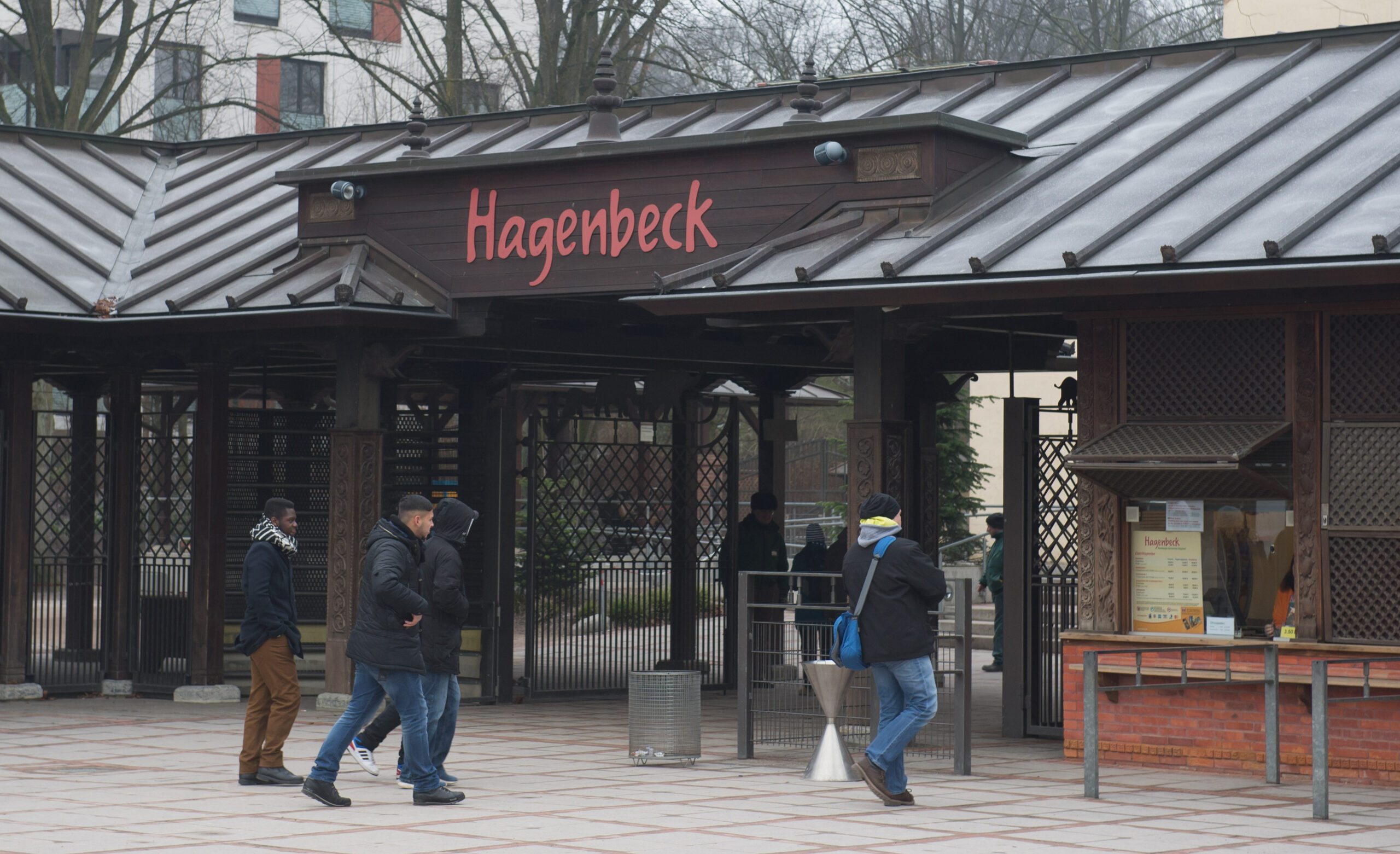 Der Eingang des Tierpark Hagenbeck im Winter 2016