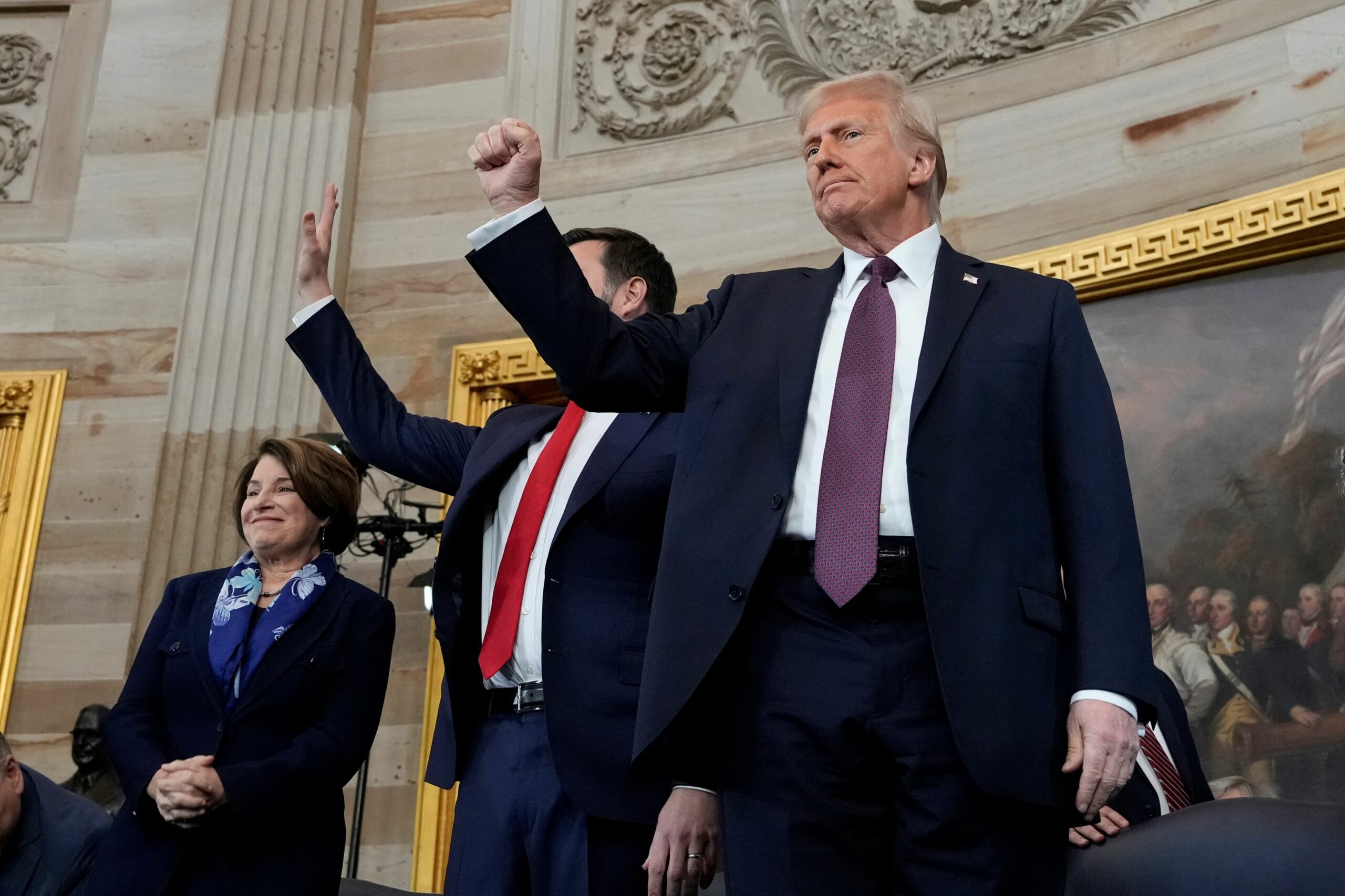 Donald Trump nach seiner Vereidigung als 47. Präsident der USA in der Rotunde des US-Kapitols.