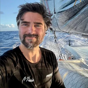 Boris Herrmann auf einem Segelboot