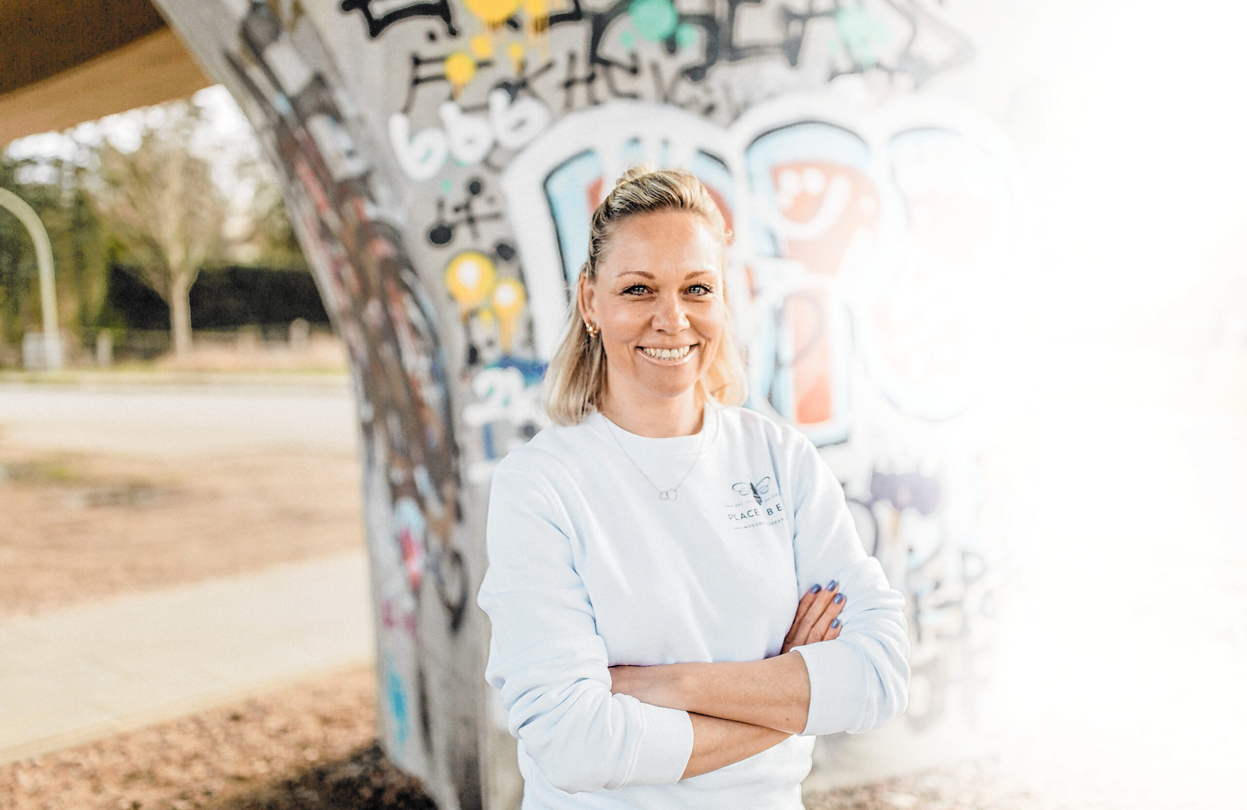 Dani Zastrow (42) macht jetzt in Bienen, ist selbstständige Unternehmerin.