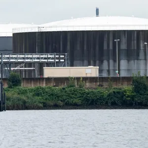 Terminal von Oiltanking Deutschland im Hamburger Hafen (Archivbild).