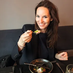 Gastro-Bloggerin Franziska Heinemann-Schulte (43) von „Taste Hamburg“ weiß, in welchen Restaurants es schmeckt.