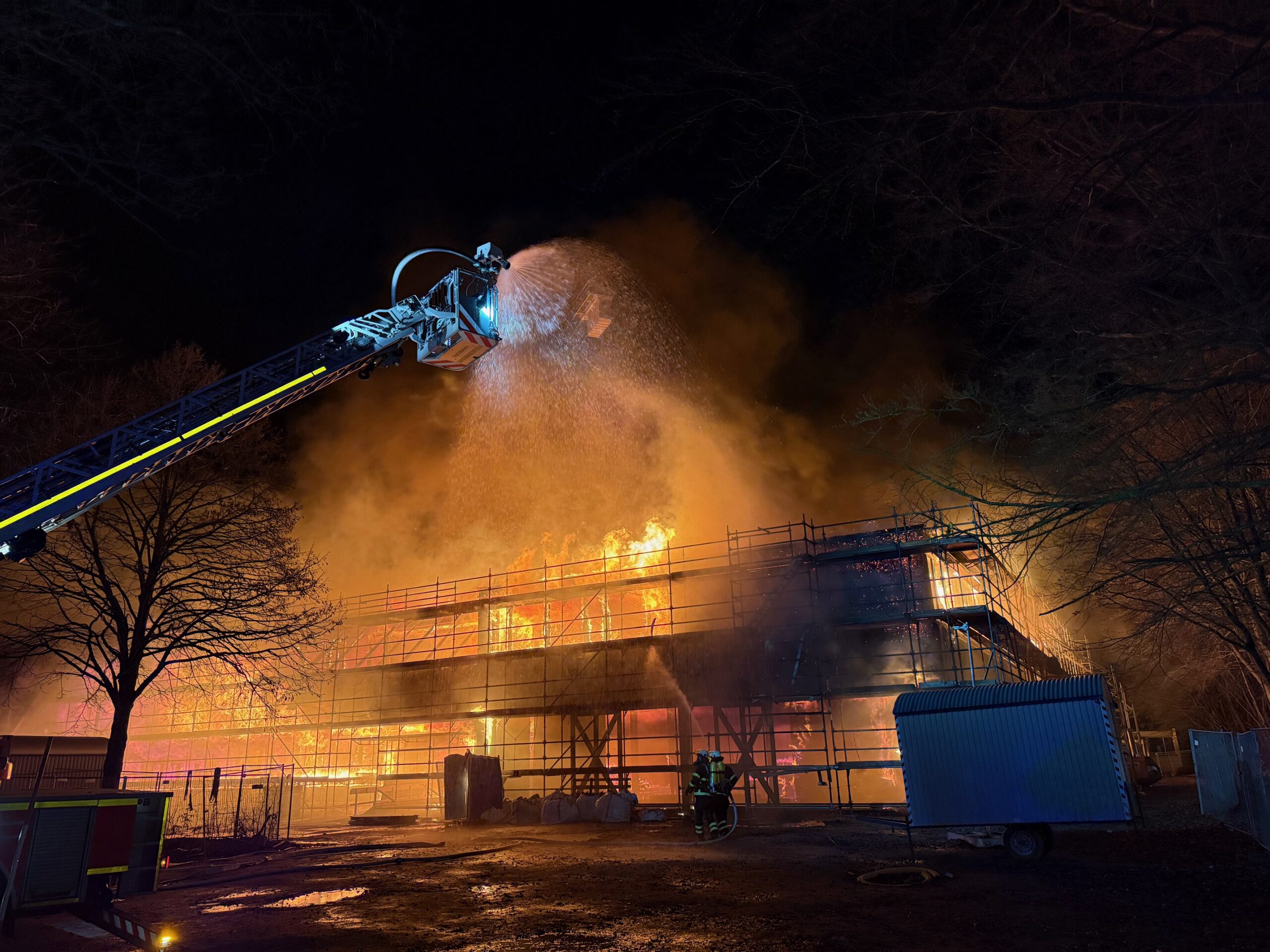 weiterer Großbrand in Hamburg – in Lohbrügge stand eine Schule in Flammen