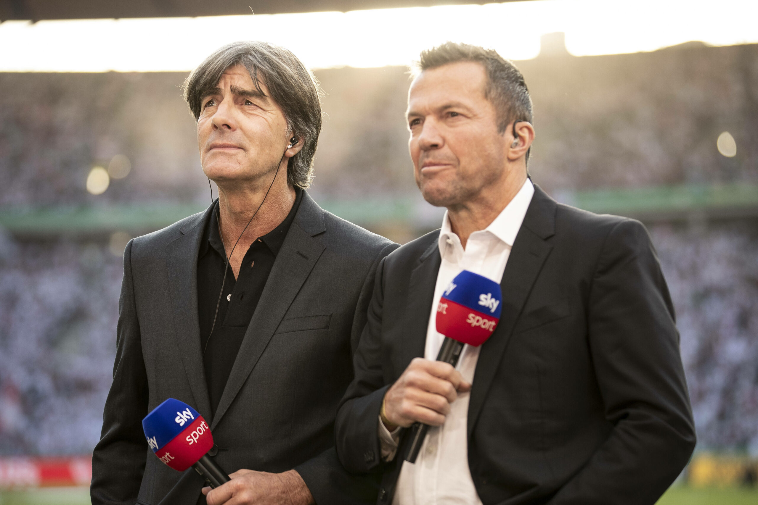 Lothar Matthäus neben Joachim Löw am Mikrofon